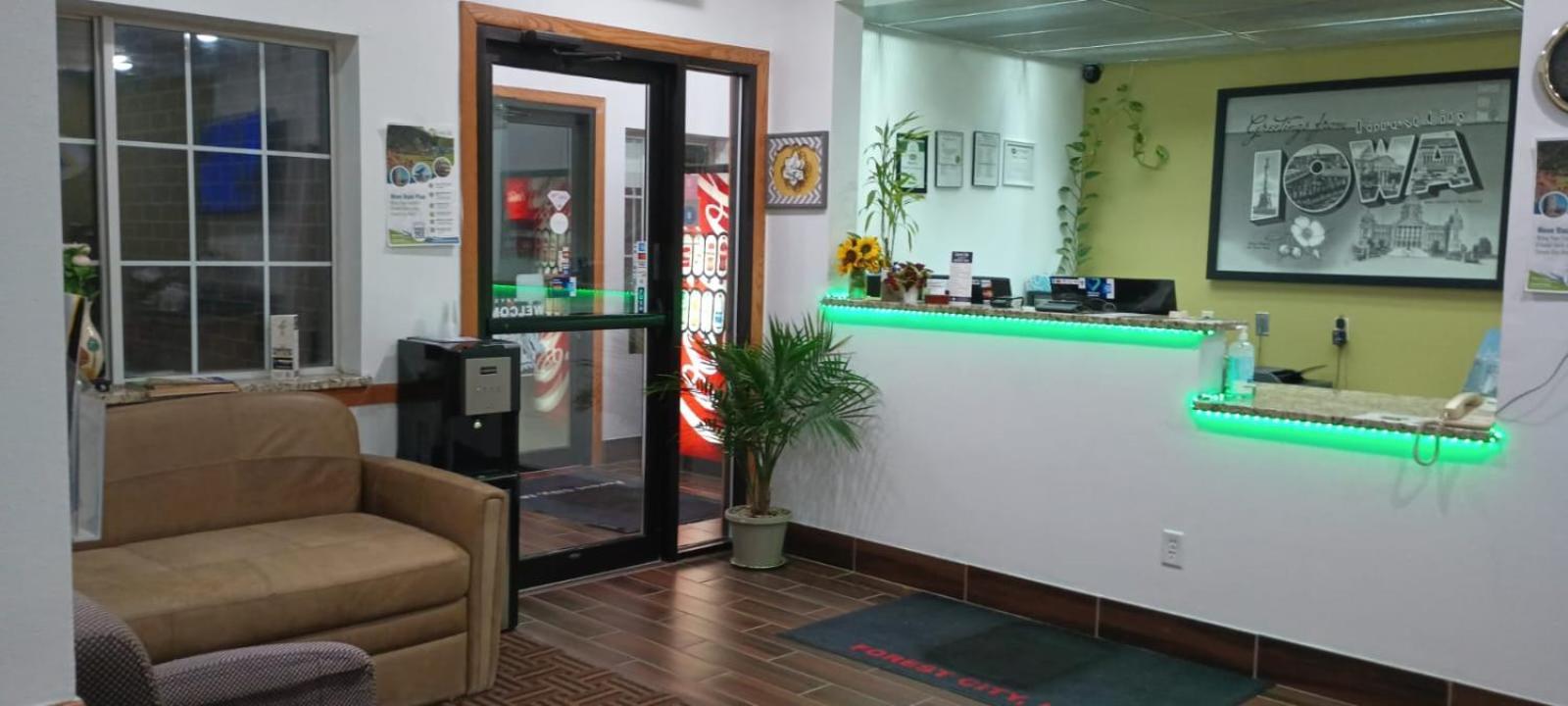 Forest City Inn Extérieur photo